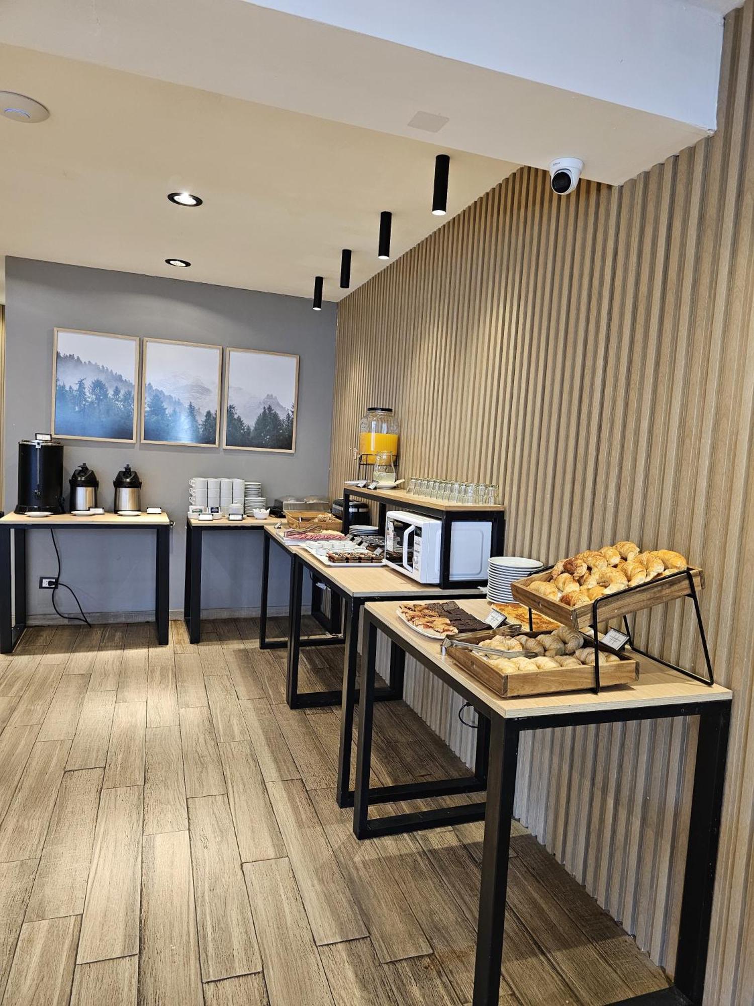 M383 Hotel Bariloche Bagian luar foto